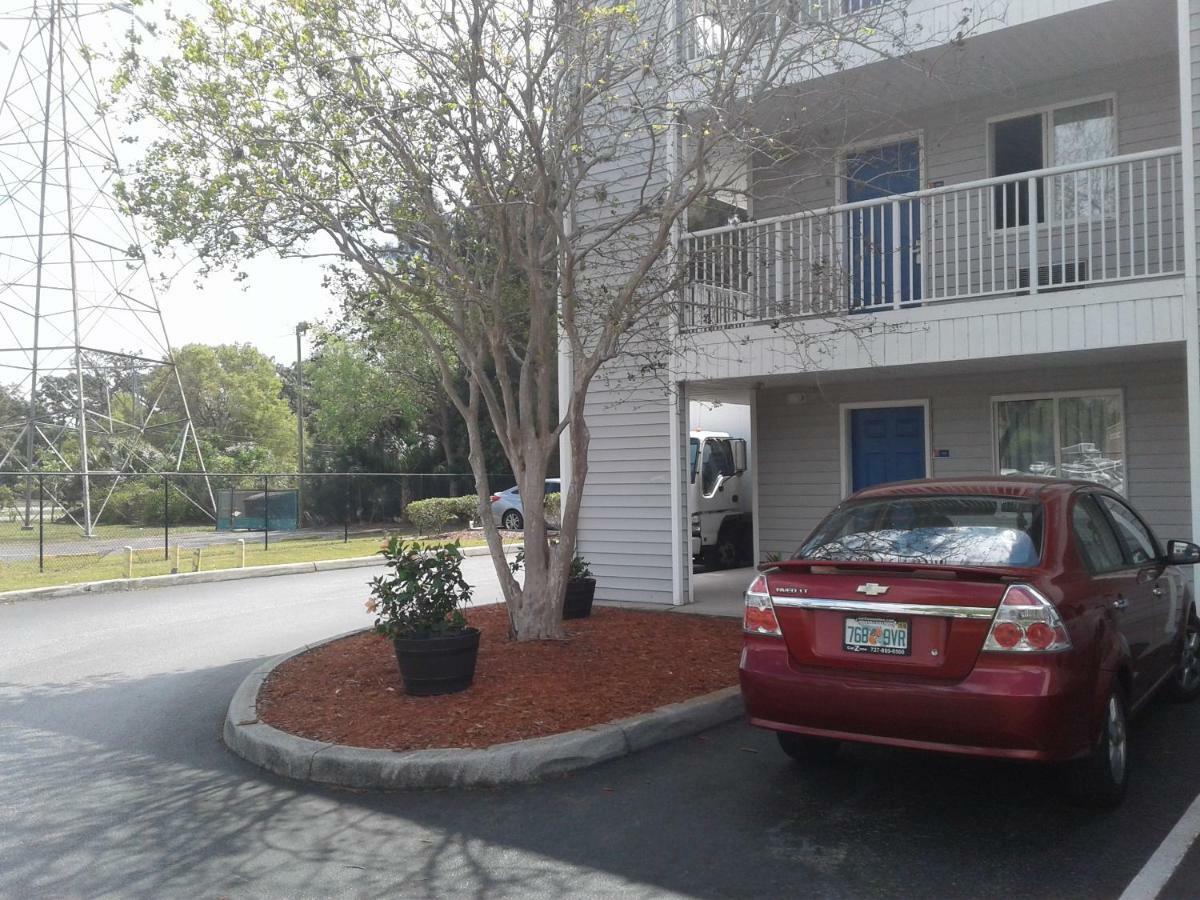 Intown Suites Extended Stay Clearwater Fl Exterior photo